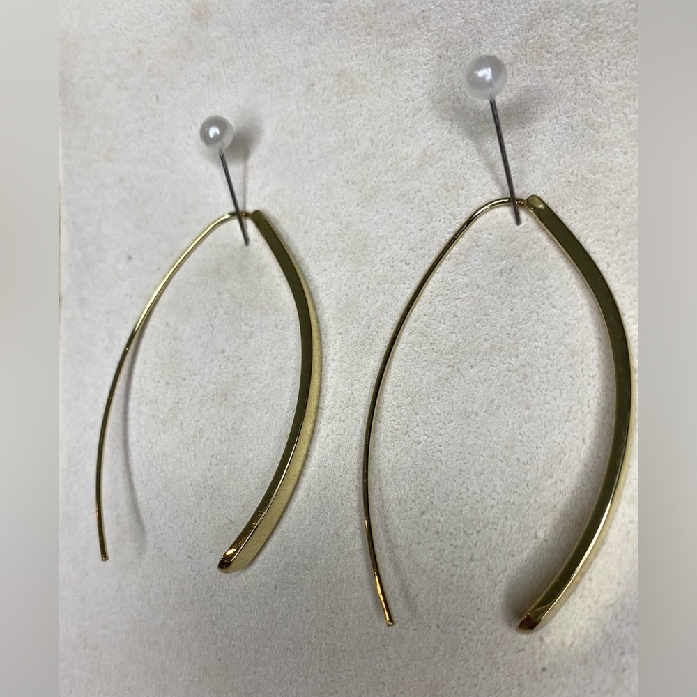Gold tone earrings 2”